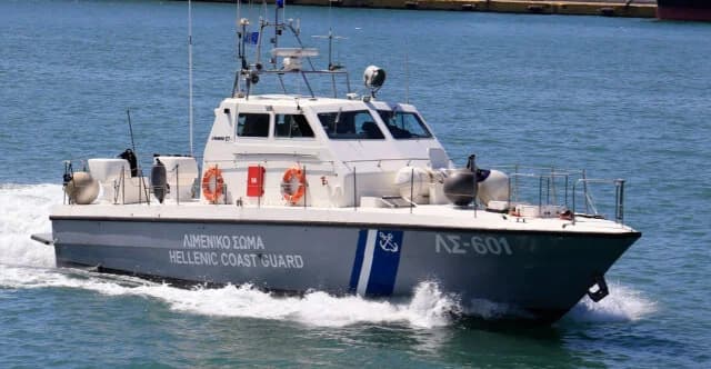 47 Migranten in Lesbos und Kreta gerettet, Schmuggler verhaftet