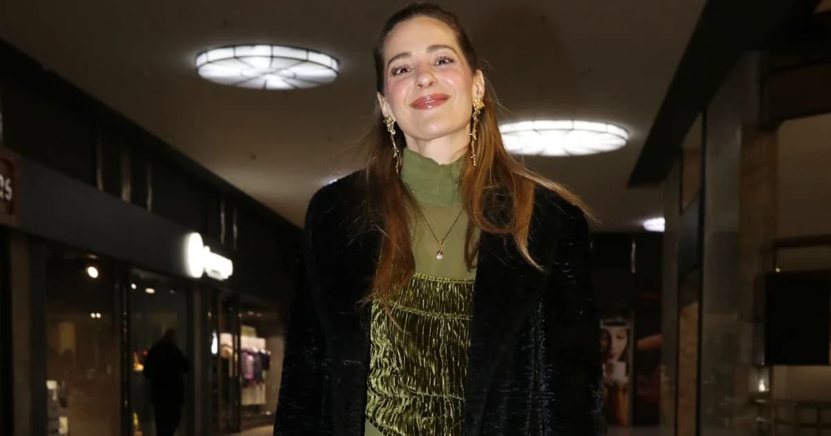 Natassa Bofiliou: Beeindruckender Auftritt bei der Albumpräsentation von Filippos Pliatsikas