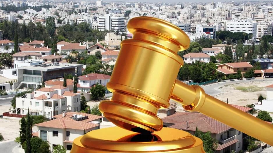 Εκποιήσεις: 26 προτάσεις νόμου στη Βουλή, κυβερνητικό νομοσχέδιο υπό ετοιμασία