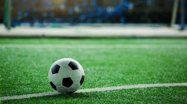 Francia: Futbolista Apuñalado por el Hermano de un Rival Tras un Partido