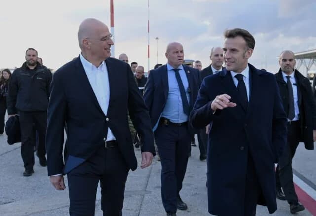 Macron desde Souda: 'Un ataque a Chipre es un ataque a Europa'
