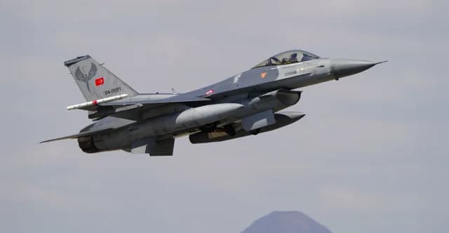 F-16 turcos en Chipre ocupado: 'Medida defensiva', afirma el pseudoestado