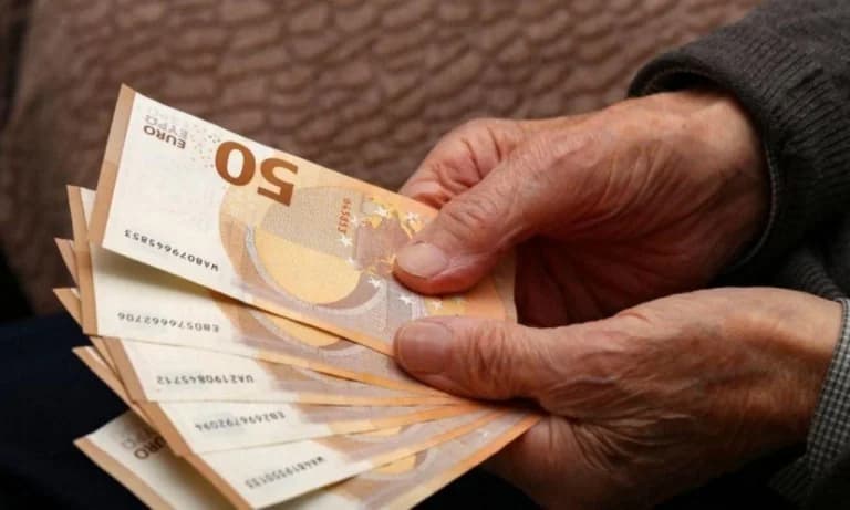 Up to €7,800 in Back Payments for Public Sector Widow's Pensions