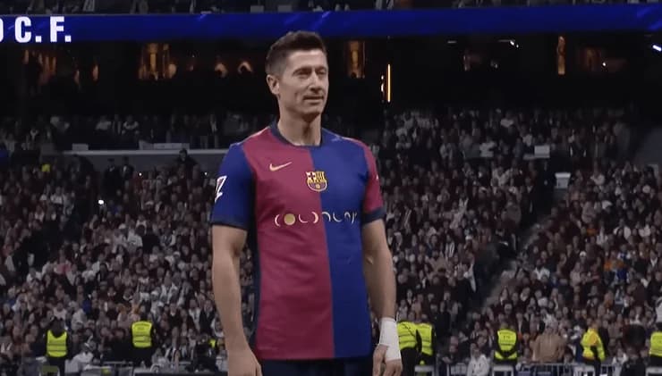Lewandowskis Zukunft in Barcelona ungewiss