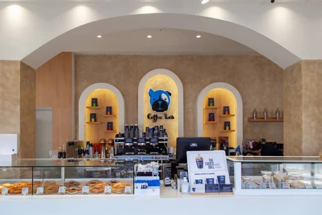 VENETI сотрудничает с Coffee Lab