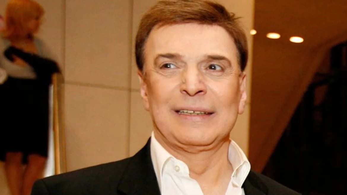 Giorgos Marinos, Iconic Showman, Dies at 87