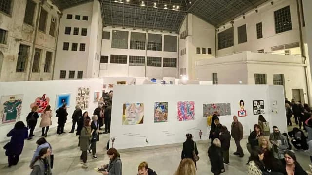 Έκθεση εικαστικών τεχνών: «Πίσω από τη βιτρίνα» στο Καπνεργοστάσιο