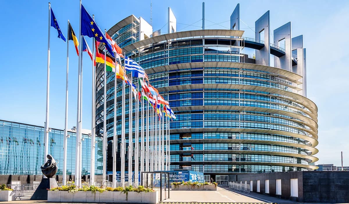Eurodiputados chipriotas critican la postura de la UE sobre Oriente Medio