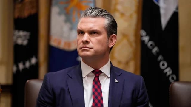El Pentágono prohíbe la entrada a fotógrafos tras fotos 'poco favorecedoras' de Pete Hegseth