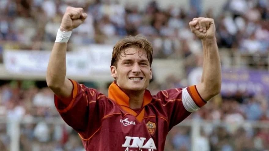 Francesco Totti: Regreso a la Roma en un Rol Administrativo Inminente