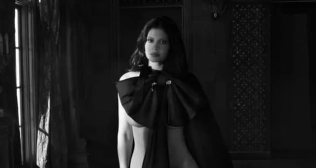 Kylie Jenner: Sensual sesión de fotos y deseo de tener más hijos