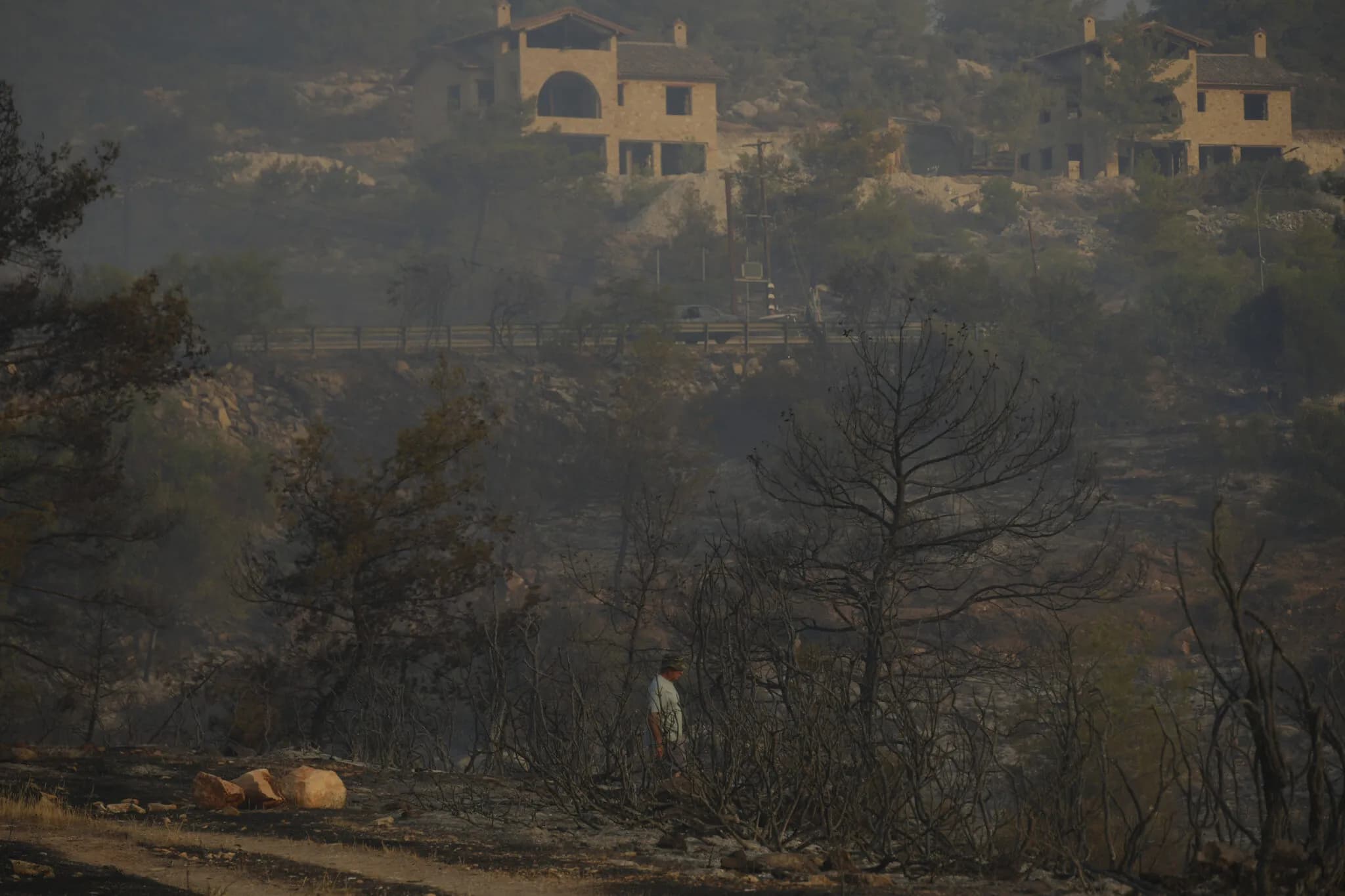 ΥΠΕΣ: Επαρκής η βοήθεια για τους πυρόπληκτους στη Λεμεσό