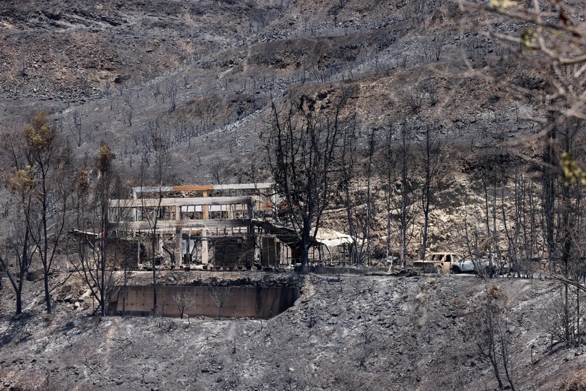 מומחים אמריקאים מגיעים לקפריסין לחקור את שריפת לימסול