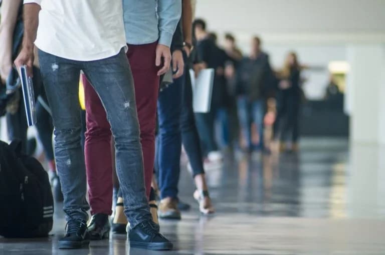 Φοροελαφρύνσεις για νέους: Όφελος μόνο για το 25%